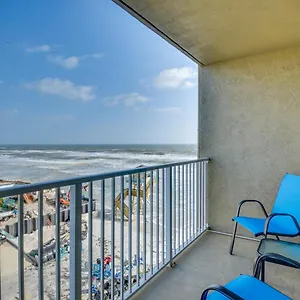 Breezy Daytona With Balcony And Views! Daytona Beach